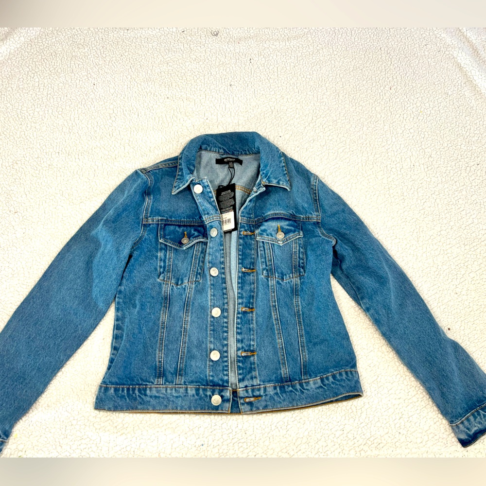 Hudson Jeans Jean Jacket BNWT’s. Size S/M Women’s